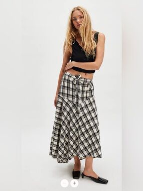 FREE PEOPLE After You maxi skirt size small